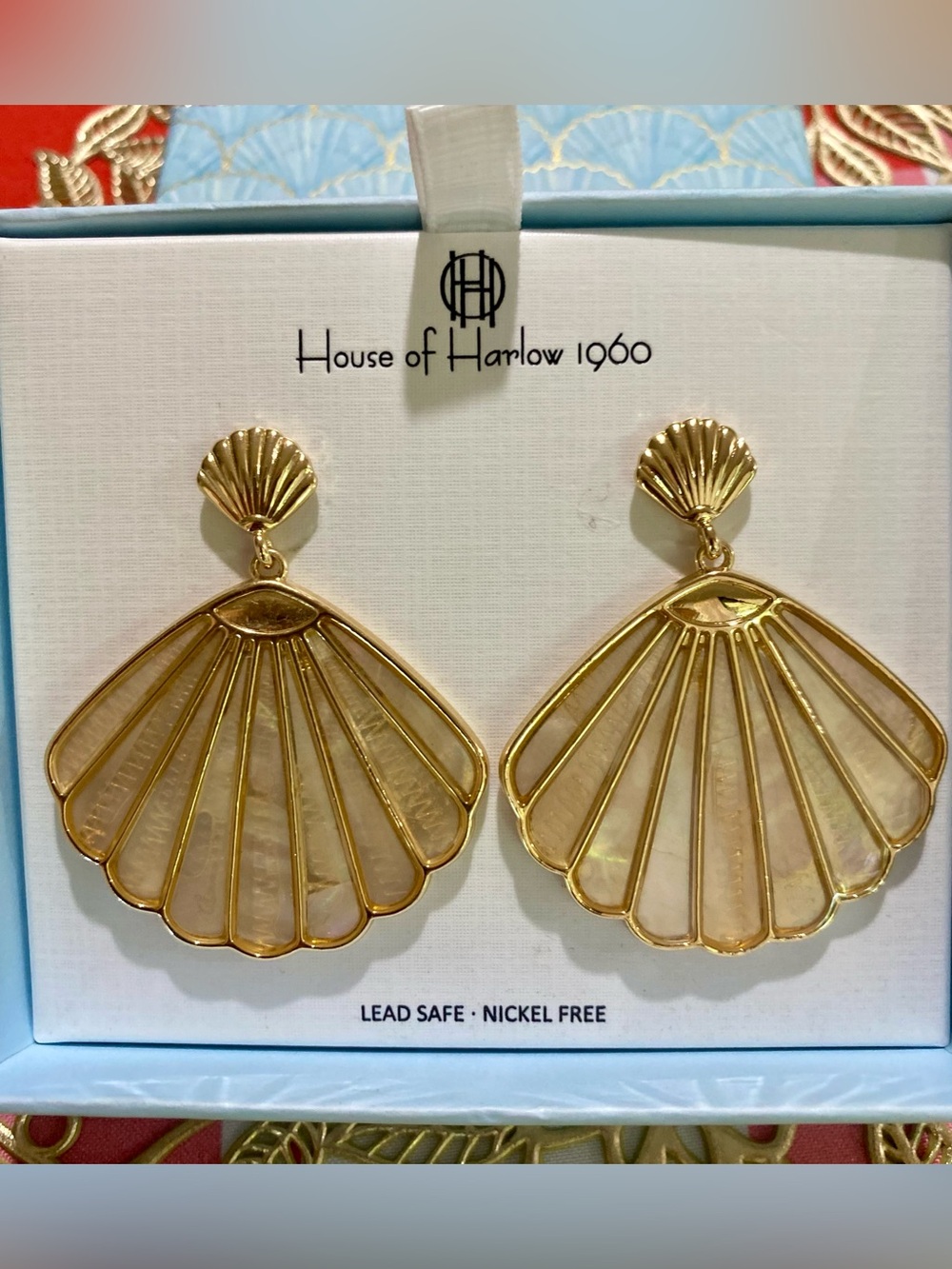 ❤️‍🔥❤️‍🔥House of Harlow 1960 Gold Shell Drop Earrings with Pink Cream Inlay